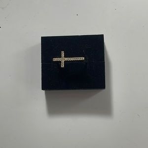 Cross gold ring
